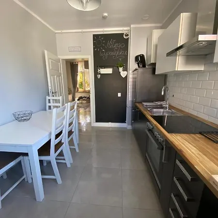 H13 Apartment *